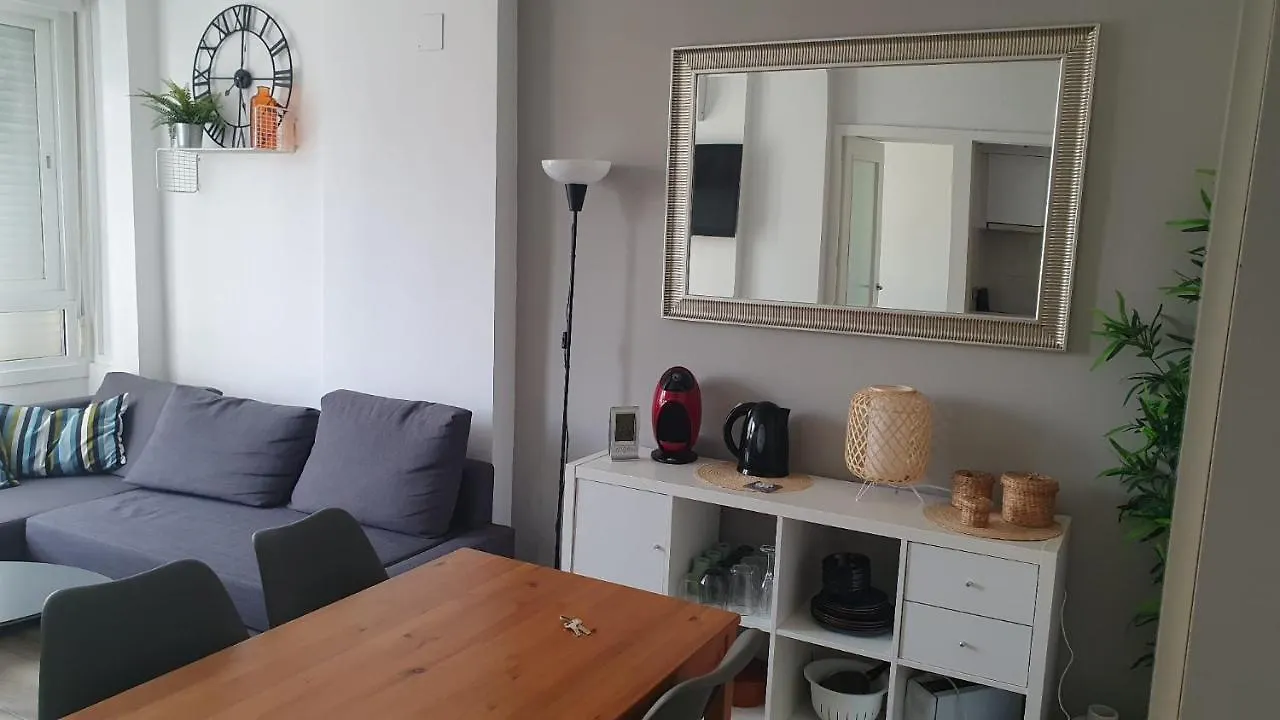 Cosy Apartment Torremolinos Center إسبانيا